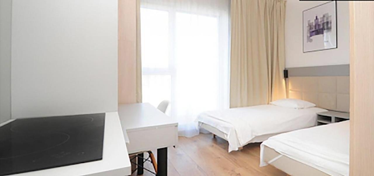 404 Rooms Wolska Apartament Warsaw Ngoại thất bức ảnh