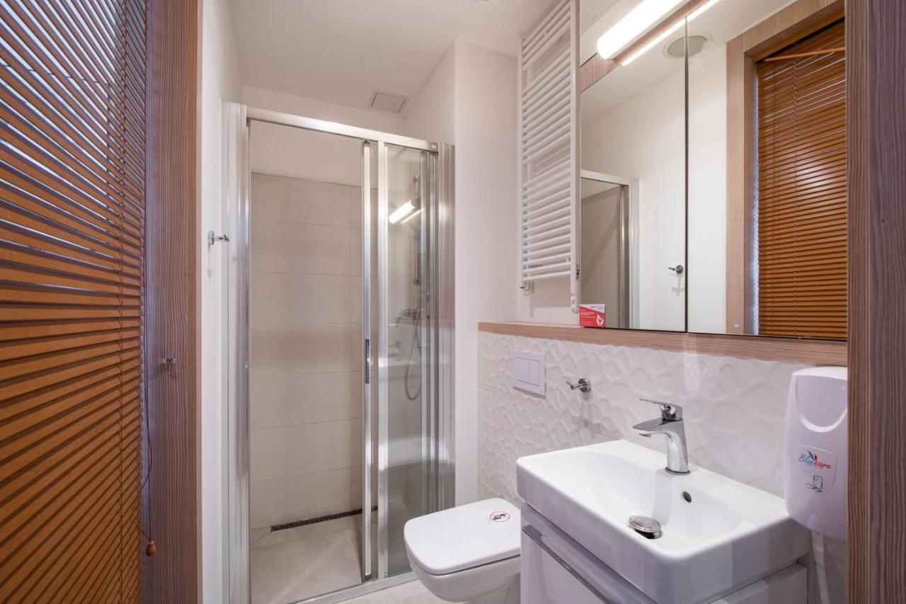 404 Rooms Wolska Apartament Warsaw Ngoại thất bức ảnh