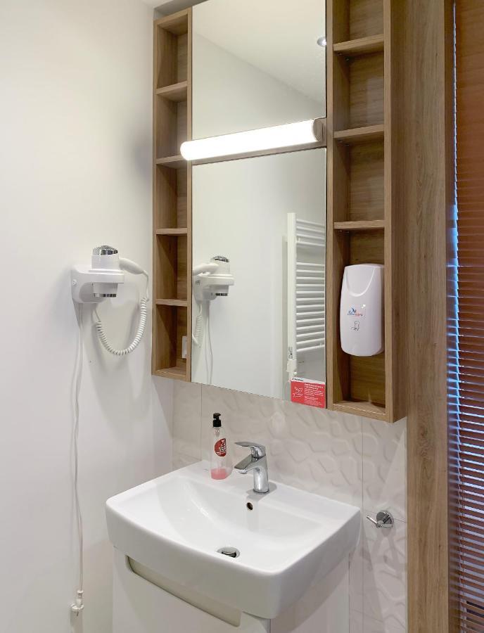404 Rooms Wolska Apartament Warsaw Ngoại thất bức ảnh